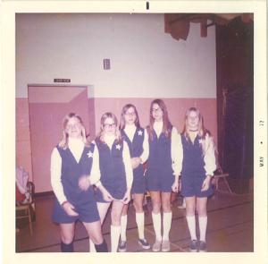 Picture of MCS Cheerleaders from 1972